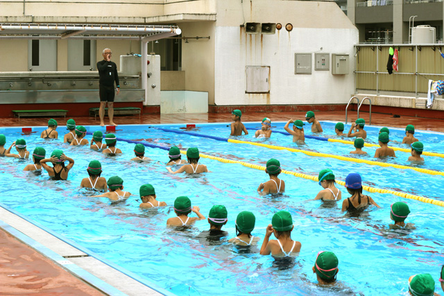 夏休みの母校。我が水泳指導