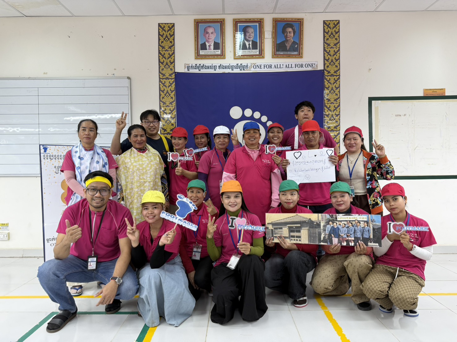 80周年を迎え、カンボジア工場からすてきなメッセージと写真が届きました