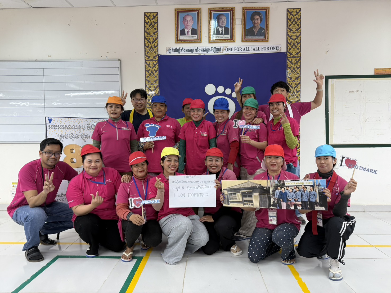 80周年を迎え、カンボジア工場からすてきなメッセージと写真が届きました